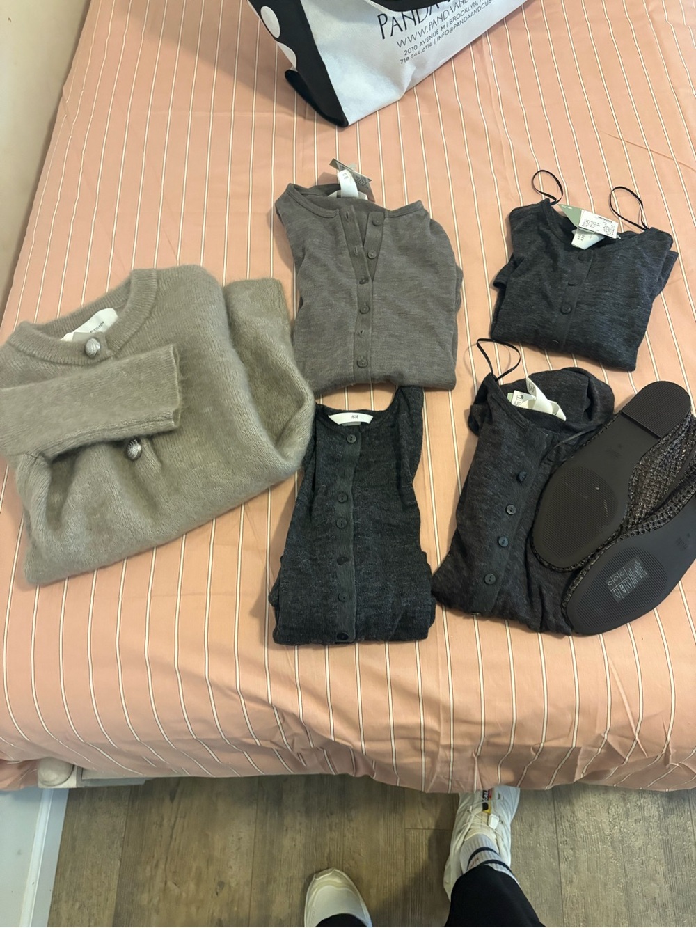 H&m edition lot Women’s mohair Button-Front Cardigan Sweater - Gray & Charcoal - Picture 9 of 9